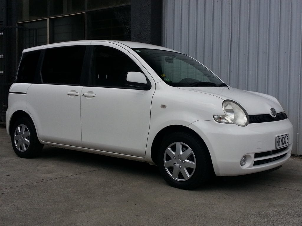 Sienta hand control car