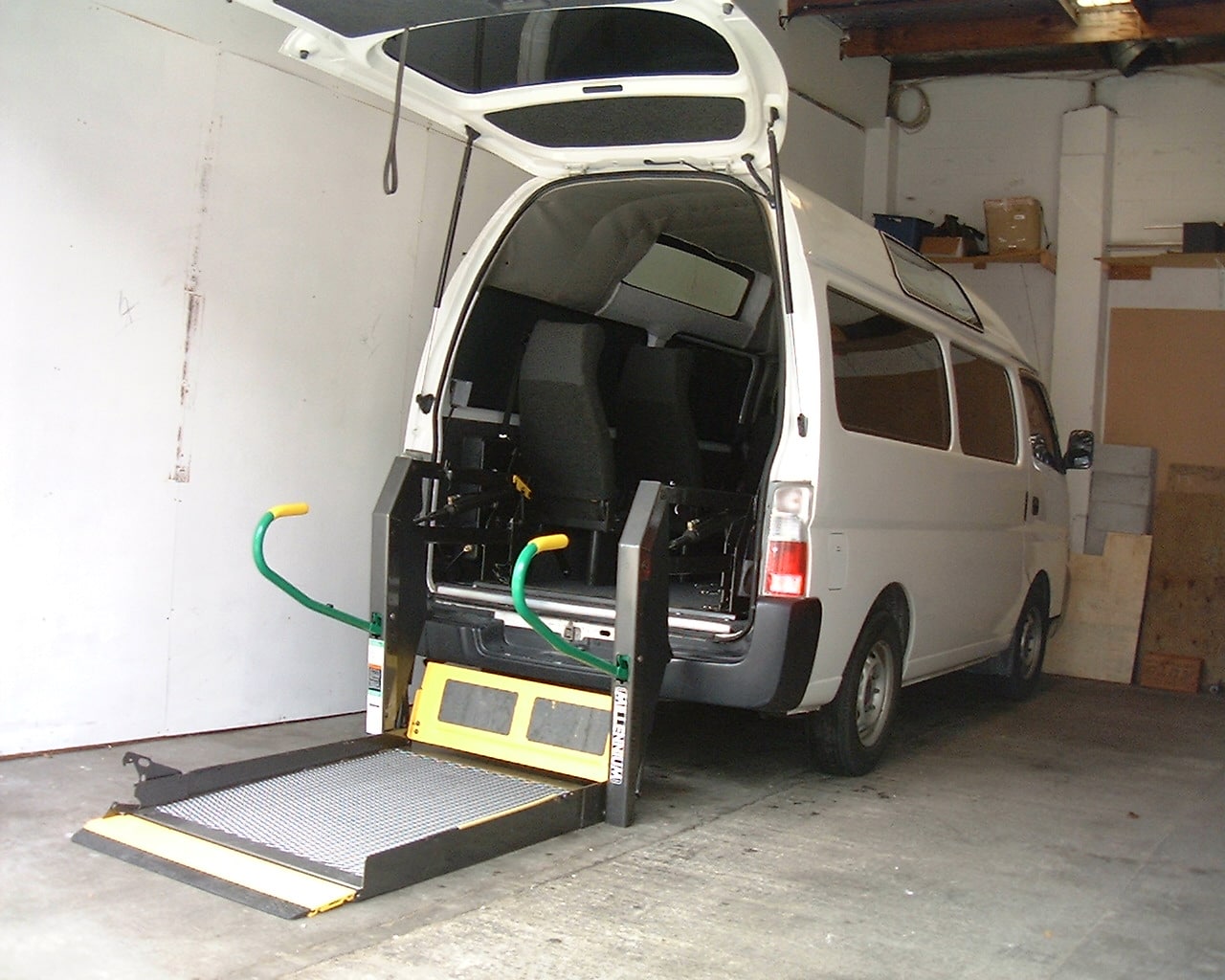 Nissan Caravan Wheelchair Accessible Vehicle Seats 8