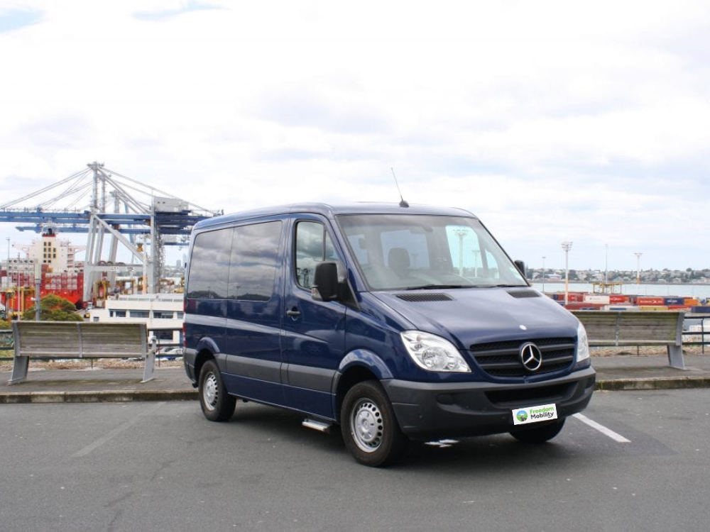 HTU195 Wheel chair accessible
