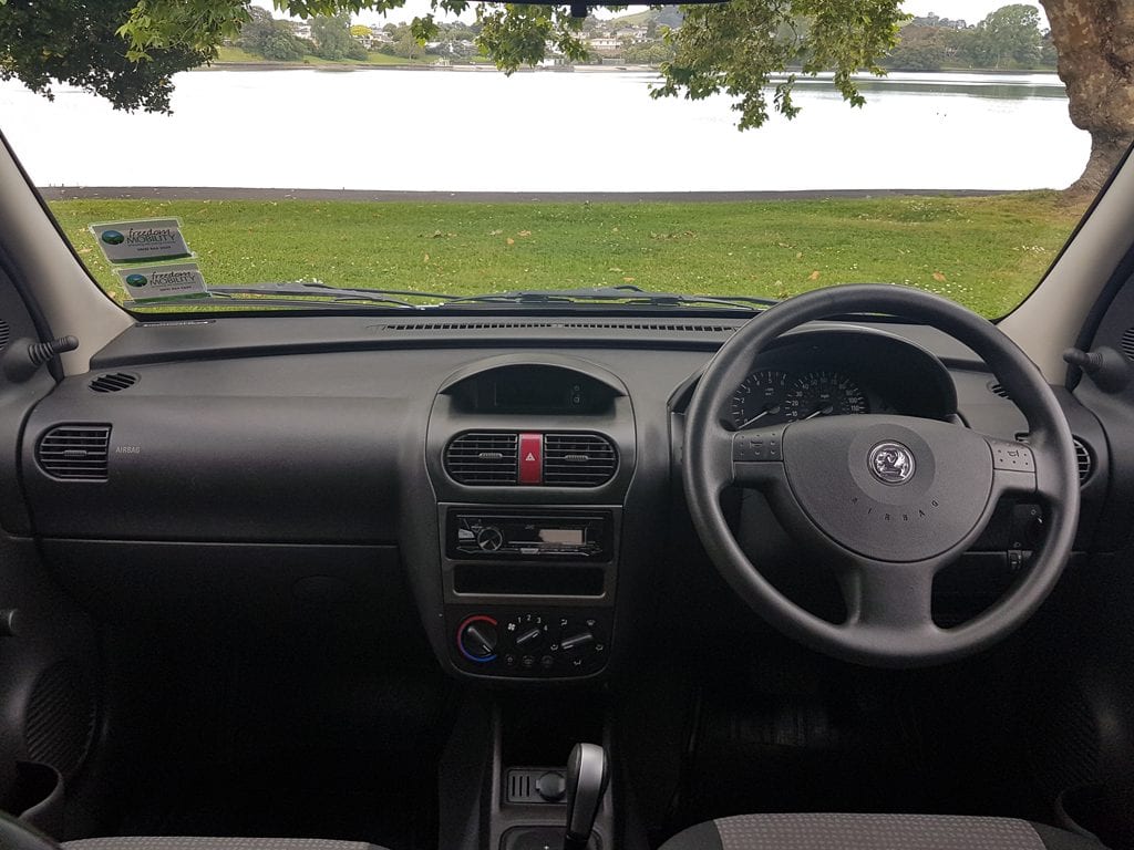 vauxhall-combo-interior-2