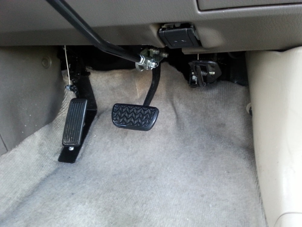 Toyota Gaia with Swing Out Seat, Rear Crane and Radial Hand Controls