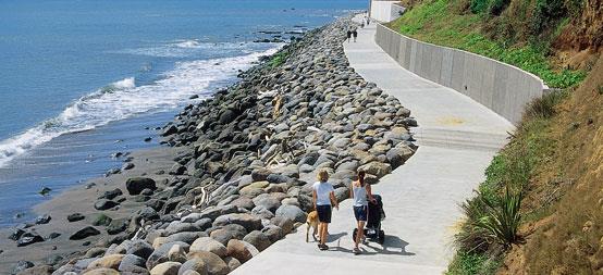 slide newplymouth02.jpg - New Plymouth Coastal Walkway