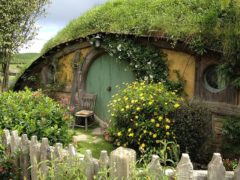 Hobbiton The Shires Middle Earth Matamata New Zealand   panoramio 13 240x180 - Hobbiton Tours