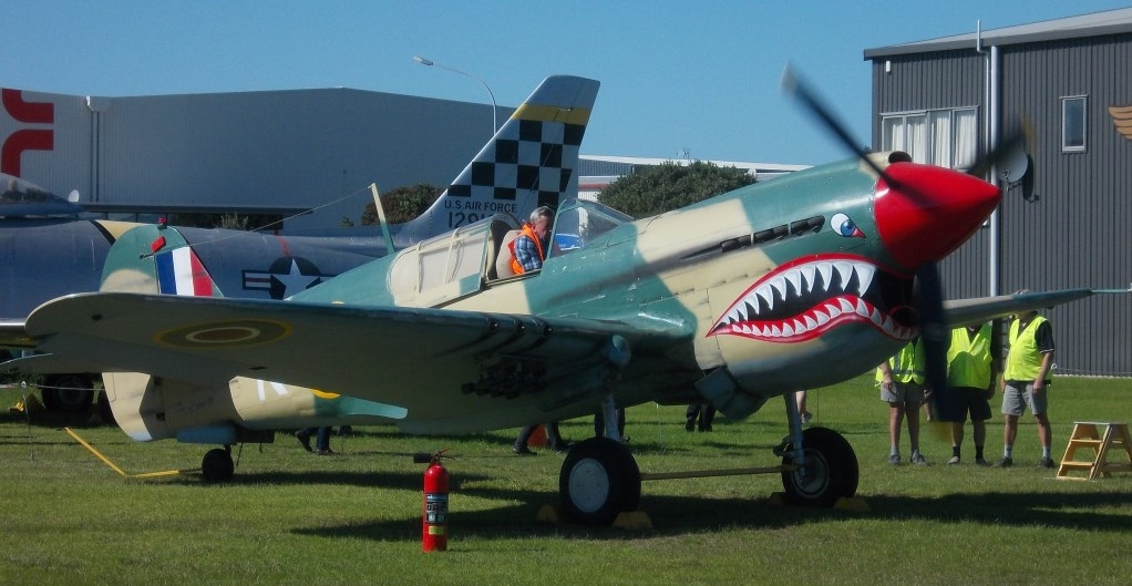 P40 Kittyhawk web 577 - Classic Flyers Aviation Museum