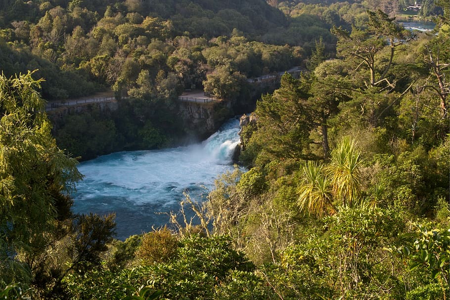 huka falls waikato river bubbling gushing - Huka Falls