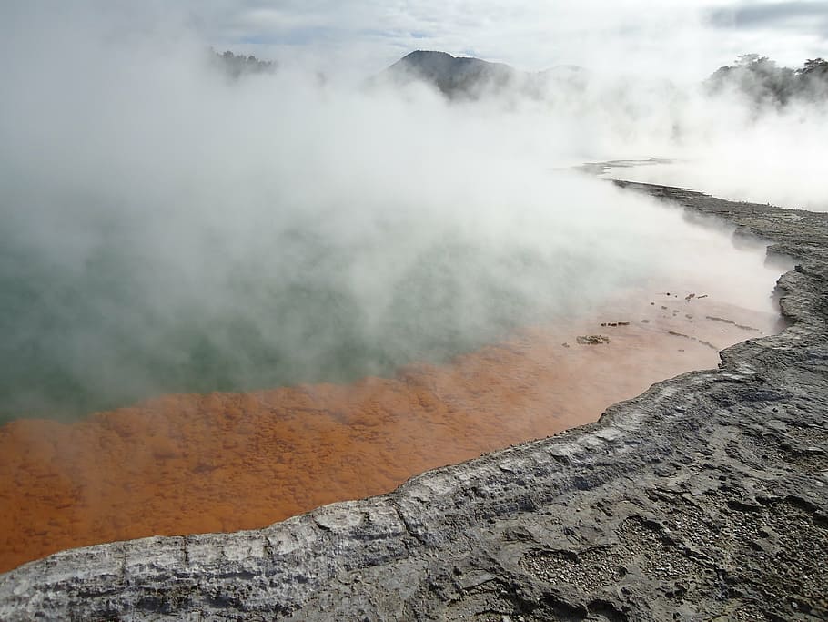 thermal water wai o tapu volcanic lake champagne pool - Wai O Tapu Thermal Wonderland