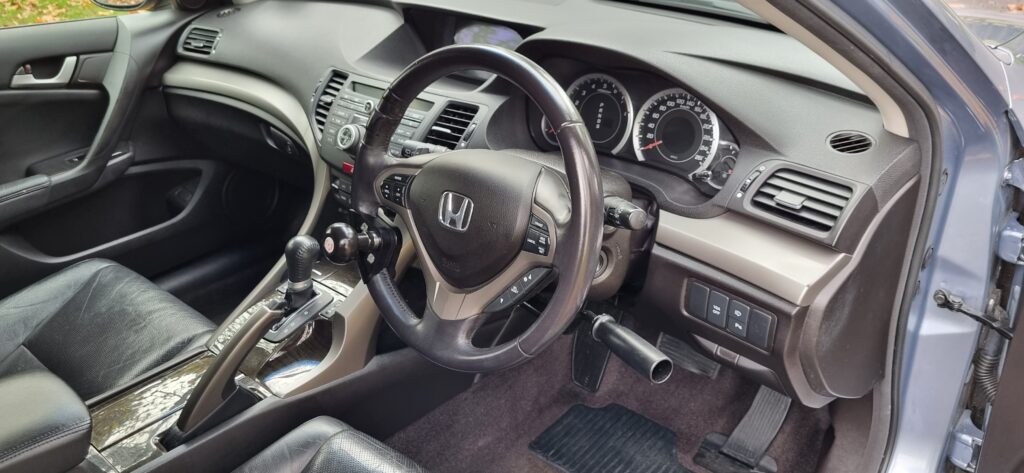 HondaAccordInteriorFrontSeat