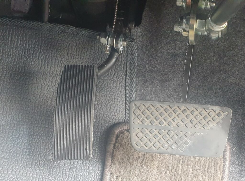 Honda Freed Hybrid with Hand Controls foot accelerator