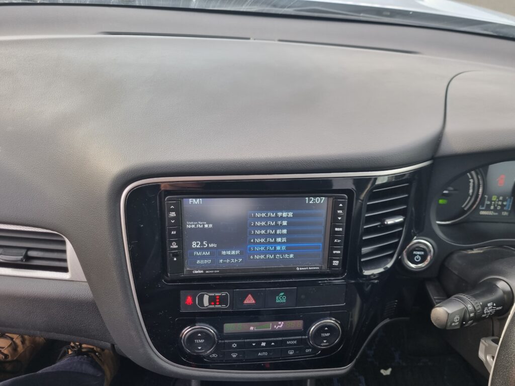 Mitsubishi Outlander 2