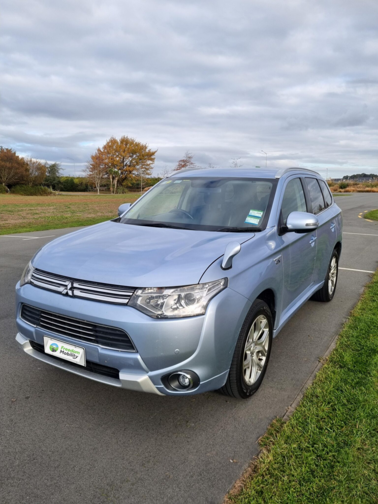 Mitsubishi-Outlander-3-scaled